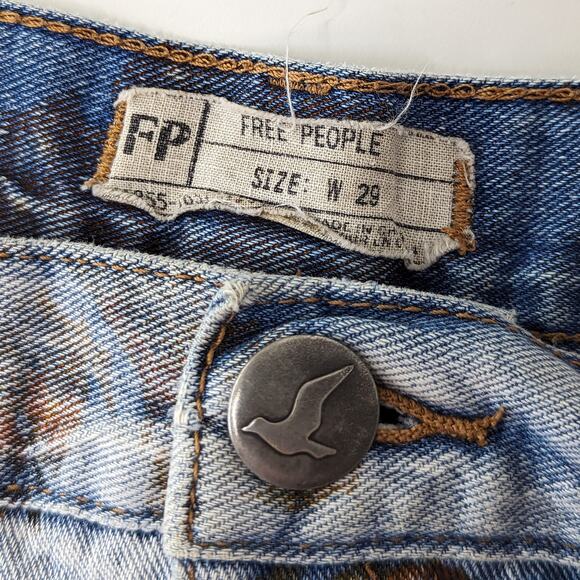 Free People Floral Print Denim Jean Shorts Faded Raw Hem Distressed Destroyed 29 - Picture 7 of 9
